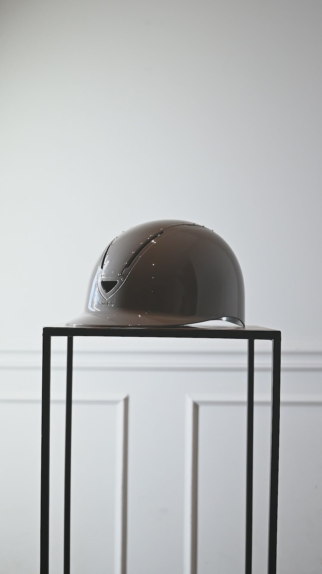 Scale riding helmet Taupe Elegance